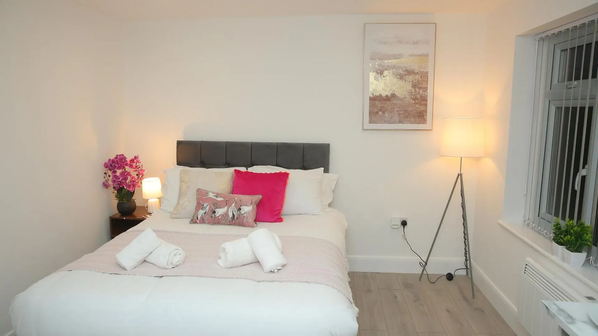 Luton Nook And Kitchen 4 Mins To Luton Airport Apartment Homestay