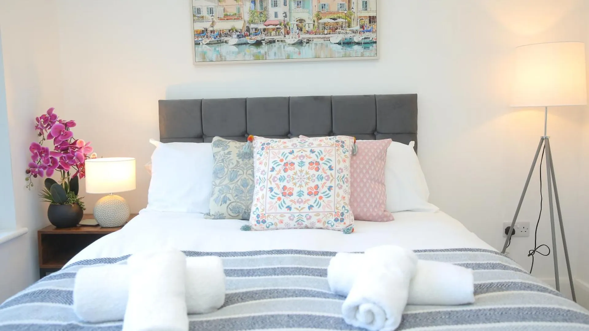 Luton Nook And Kitchen 4 Mins To Luton Airport Apartment
