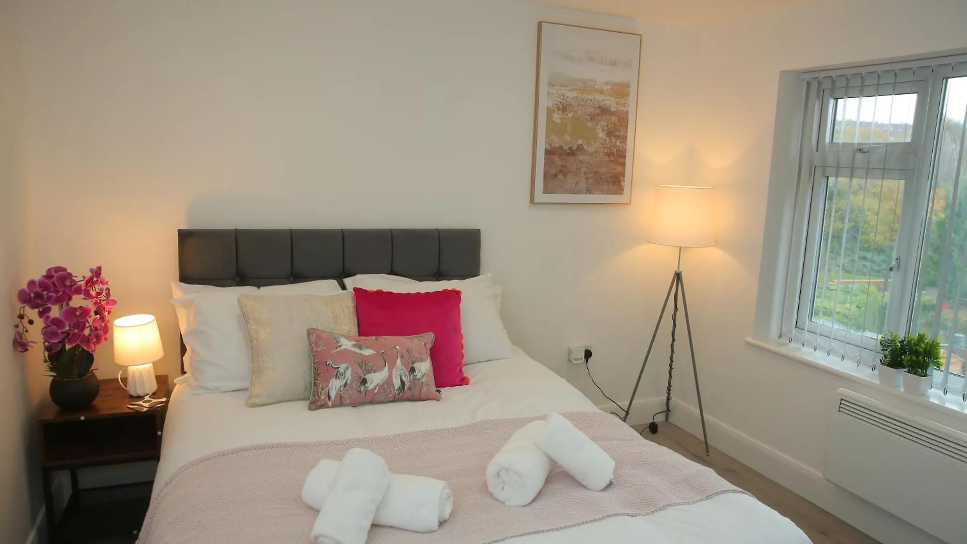 Homestay Luton Nook And Kitchen 4 Mins To Luton Airport Apartment