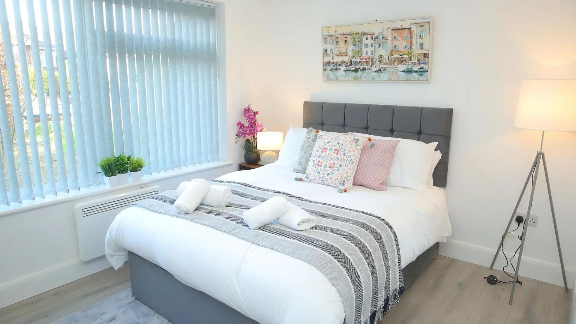 Luton Nook And Kitchen 4 Mins To Luton Airport Apartment United Kingdom